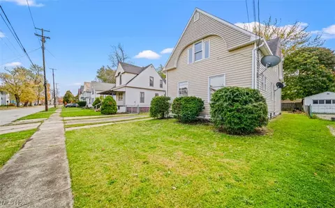 1708 W 7th St, Ashtabula, OH 44004 photo 3