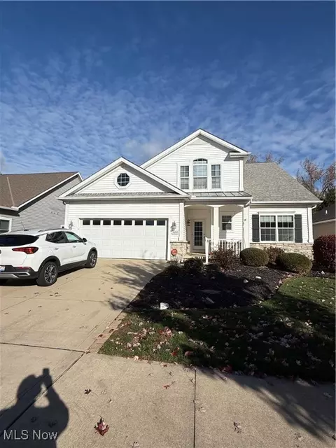 8285 Manor Gate Way, Mentor, OH 44060