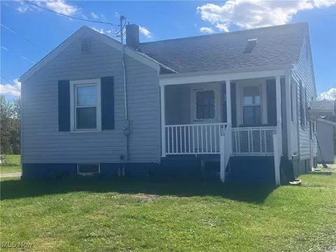 2230 Adamsville Rd, Zanesville, OH 43701
