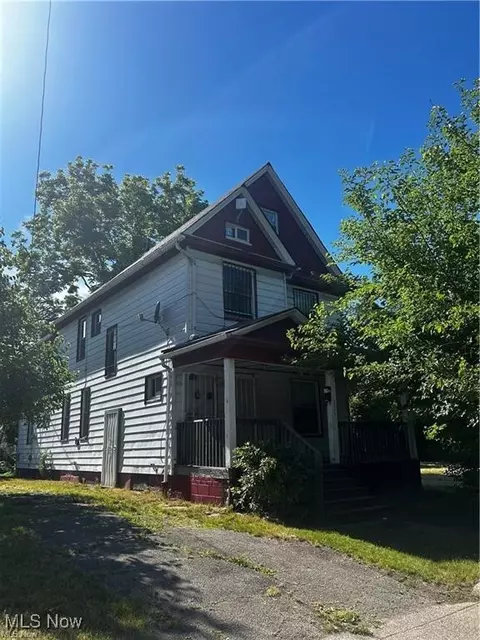 2292 E 90th St, Cleveland, OH 44106