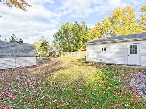 Exterior - 1109 E 18th St, Ashtabula, OH 44004 photo 10 of 14