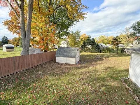 Exterior - 1109 E 18th St, Ashtabula, OH 44004 photo 2 of 14