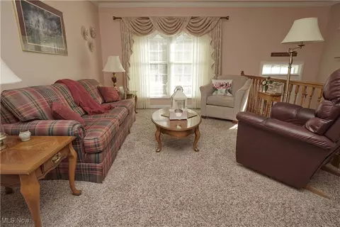 Living - 1109 E 18th St, Ashtabula, OH 44004 photo 2 of 4