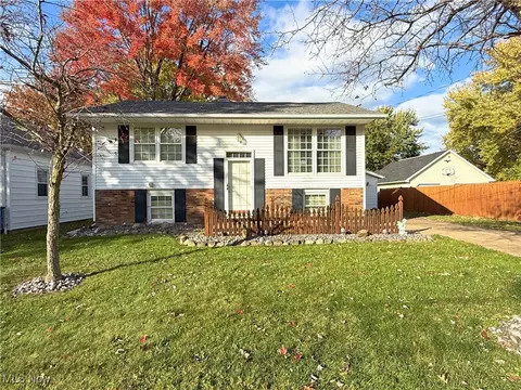 1109 E 18th St, Ashtabula, OH 44004