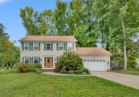 7705 Snowberry Ct, Mentor, OH 44060