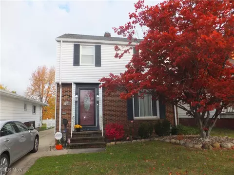 4212 Tuxedo Ave, Parma, OH 44134