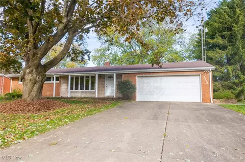 Exterior - 2533 57th St NE, Canton, OH 44721 photo 2 of 7