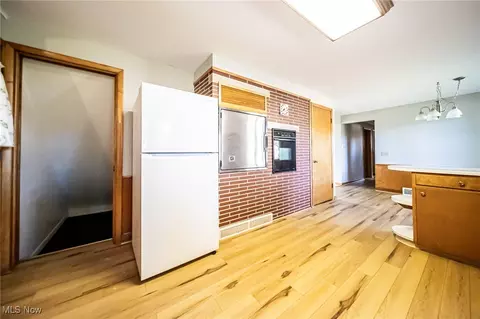 Entry Way - 2533 57th St NE, Canton, OH 44721 photo 1 of 1