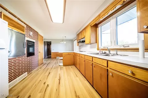 Kitchen - 2533 57th St NE, Canton, OH 44721 photo 1 of 1