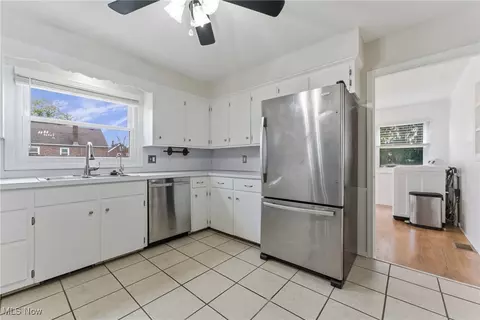 1438 Deville Ave NW, Canton, OH 44708 photo 7