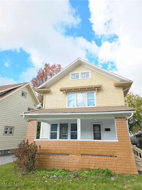 3797 Delmore Rd, Cleveland Heights, OH 44121