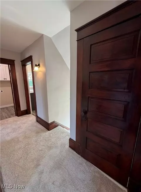 Entry Way - 1221 Dover Ave, Dover, OH 44622 photo 5 of 8