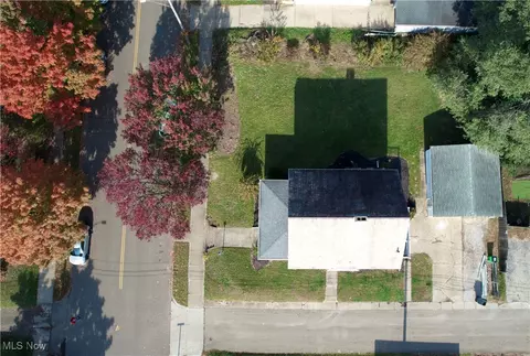 View/Area - 1221 Dover Ave, Dover, OH 44622 photo 1 of 1