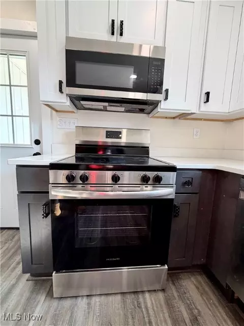 Kitchen - 1221 Dover Ave, Dover, OH 44622 photo 3 of 5