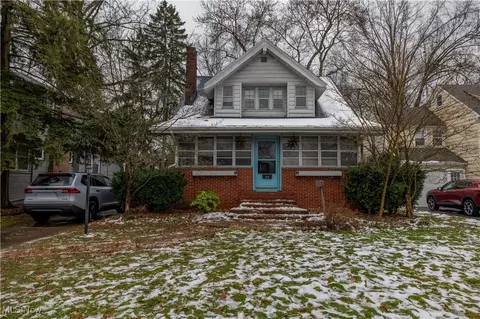 222 Central Parkway Ave SE, Warren, OH 44483