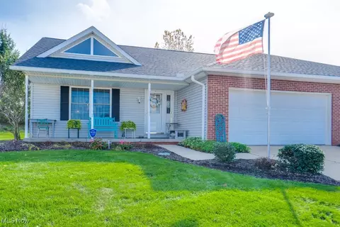 2770 Doral Cir SE, Massillon, OH 44646