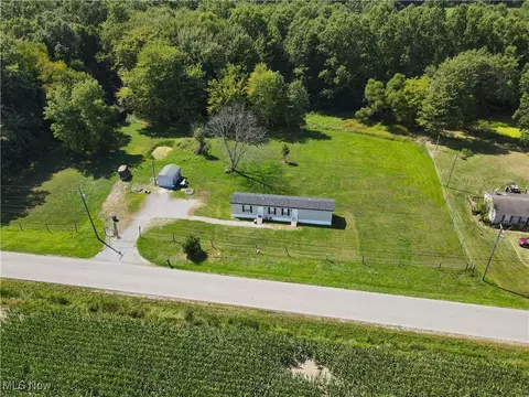 10564 Duck Creek Rd, Salem, OH 44460