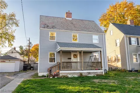 1361 Crescent Rd SW, Canton, OH 44710
