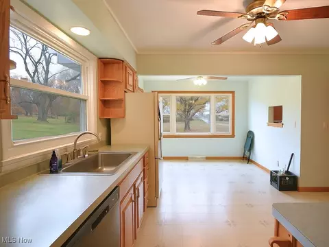 Kitchen - 2430 River Rd, Willoughby Hills, OH 44094 photo 5 of 5