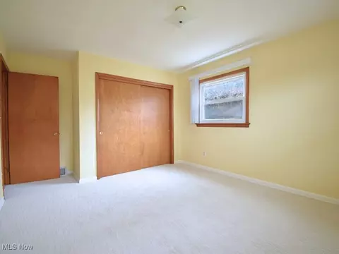 Bedroom - 2430 River Rd, Willoughby Hills, OH 44094 photo 3 of 5