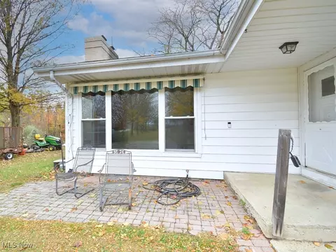 Exterior - 2430 River Rd, Willoughby Hills, OH 44094 photo 2 of 14