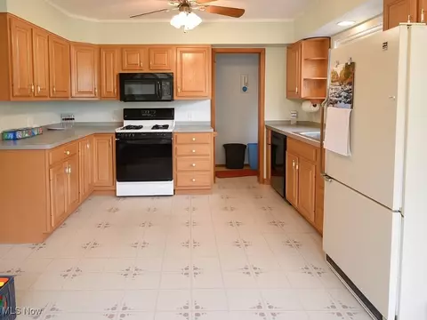 Kitchen - 2430 River Rd, Willoughby Hills, OH 44094 photo 1 of 5