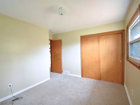 Bedroom - 2430 River Rd, Willoughby Hills, OH 44094 photo 5 of 5