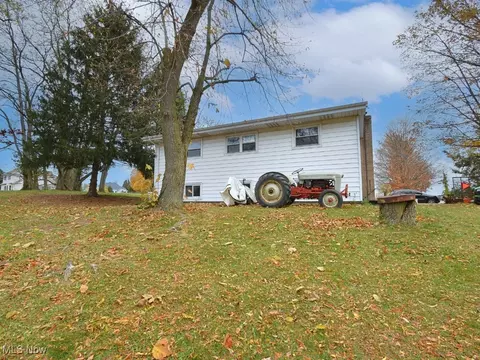 Exterior - 2430 River Rd, Willoughby Hills, OH 44094 photo 6 of 14
