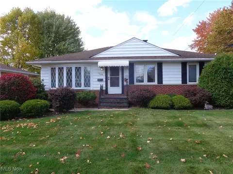 7588 Sleepy Hollow Dr, Parma, OH 44130