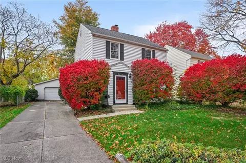 2474 16th St, Cuyahoga Falls, OH 44223