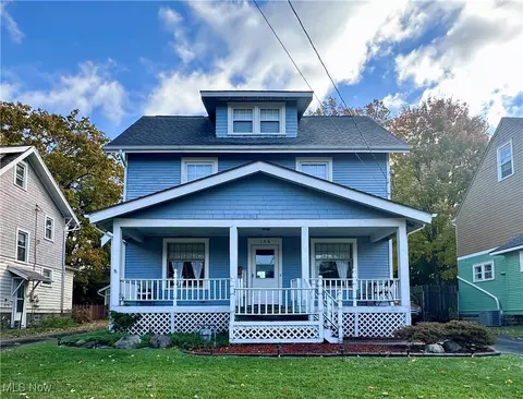 156 Bonnie Brae Ave NE, Warren, OH 44483