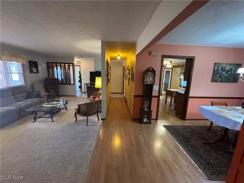 Entry Way - 8976 Jackson St, Mentor, OH 44060 photo 2 of 2