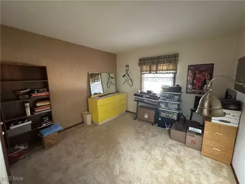 Bedroom - 8976 Jackson St, Mentor, OH 44060 photo 3 of 4