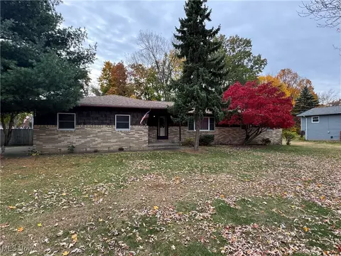 8976 Jackson St, Mentor, OH 44060
