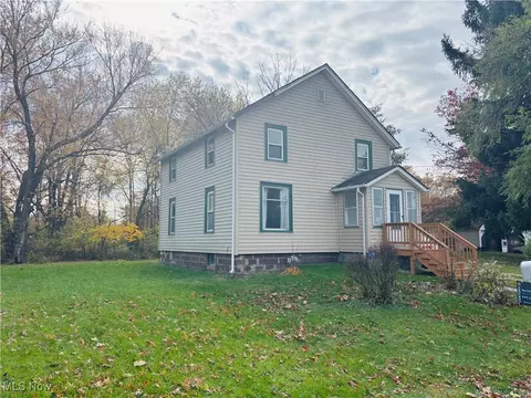 1736 W 48th St, Ashtabula, OH 44004 photo 3