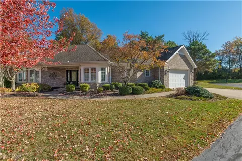 37 Mariners Cv, Vermilion, OH 44089