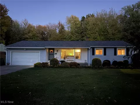 6399 Carolyn Dr, Mentor, OH 44060