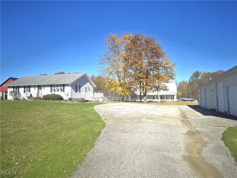 15660 Georgia Rd, Middlefield, OH 44062