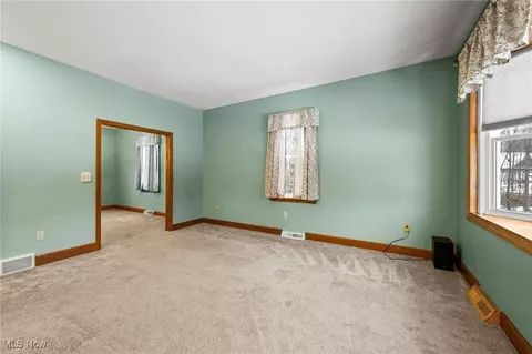 Living - 8560 Willow Ln, Chardon, OH 44024 photo 2 of 2