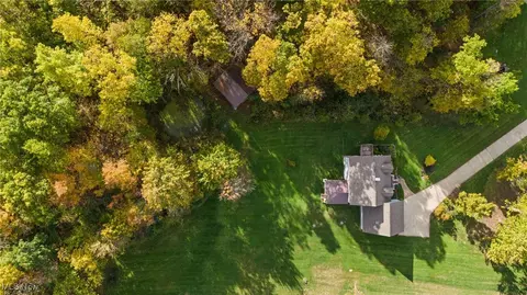 View/Area - 8560 Willow Ln, Chardon, OH 44024 photo 4 of 6