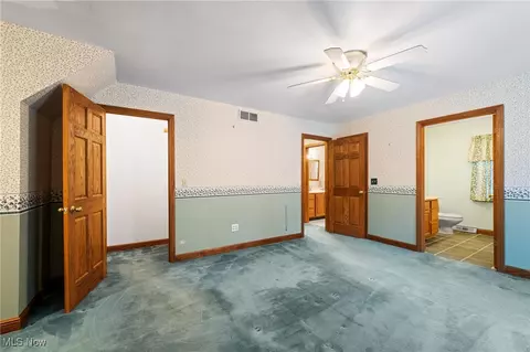 Bedroom - 8560 Willow Ln, Chardon, OH 44024 photo 5 of 9