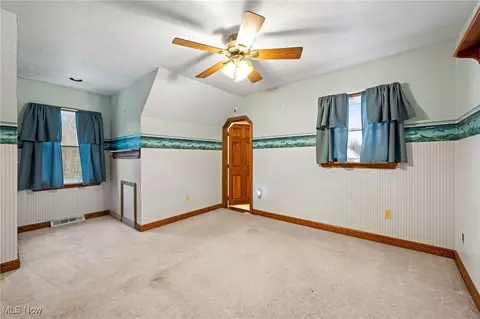Bedroom - 8560 Willow Ln, Chardon, OH 44024 photo 9 of 9
