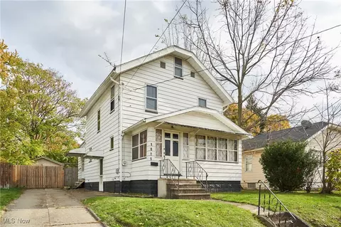 1025 Coventry St, Akron, OH 44306