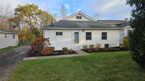1040 Moneta Ave, Aurora, OH 44202