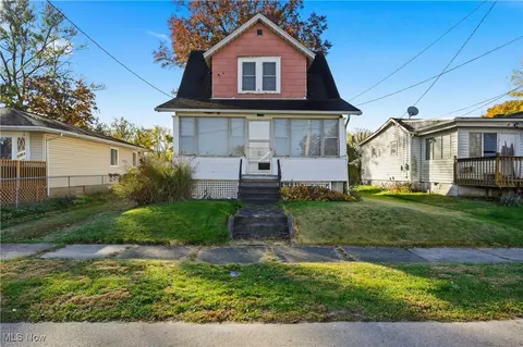 1282 Kellogg Ave, Akron, OH 44314