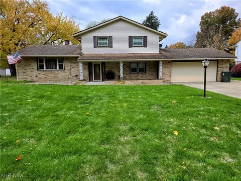 5315 Loma Linda Ln NE, Canton, OH 44714