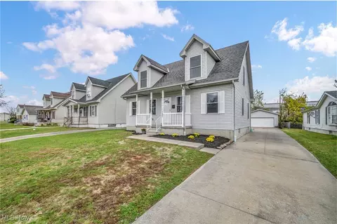 1685 E 29th St, Lorain, OH 44055 photo 2