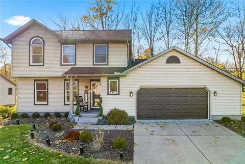 7672 Huntington Dr, Boardman, OH 44512