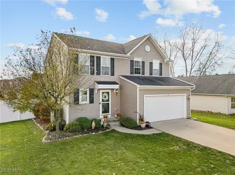 2518 Jasper St NE, Canton, OH 44721