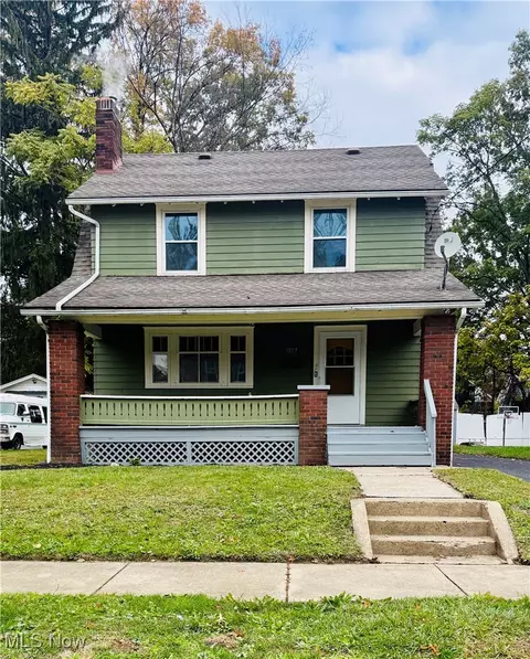 1017 Stadelman Ave, Akron, OH 44320